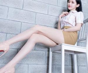 Beautyleg – Laura的美图：这份清纯能再多放点资源吗？