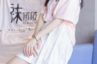 BoBoSocks袜啵啵 – 呃，油亮肉丝就是这款透明脚尖的强力代言，小甜豆在美图中别有一番滋味。
