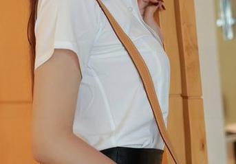 MFStar模范学院 – 某博主桃香子原图——教科书般的校服穿法，快来跟风！