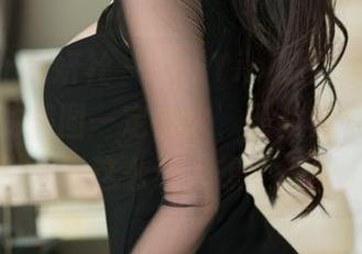 MiStar魅妍社 – FoxYini孟狐狸，这着女仆装的美图一定会火，照片像是无心之作，却这么让人想要把玩。