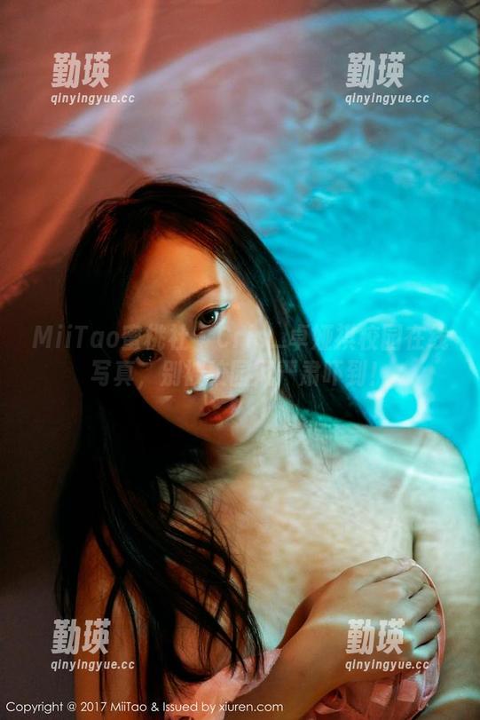 MiiTao蜜桃社 - Cris_卓娅祺校园在线写真，别被校园风严肃吓到！