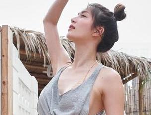 Min.E(민이)学妹的原图赏析，原来风格可以如此随性