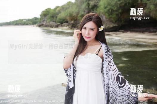 MyGirl美媛馆 - 用白色讲述她的故事：王馨瑶全集写真，轻盈得令人窒息。