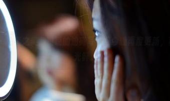 PANS – 油亮之美，锐锐的油亮写真集今晚再度更新，真的愈加光鲜。