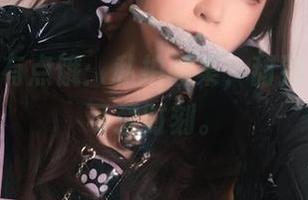 Quan冉有点饿：私拍图集，甜到心里去的可爱时刻。