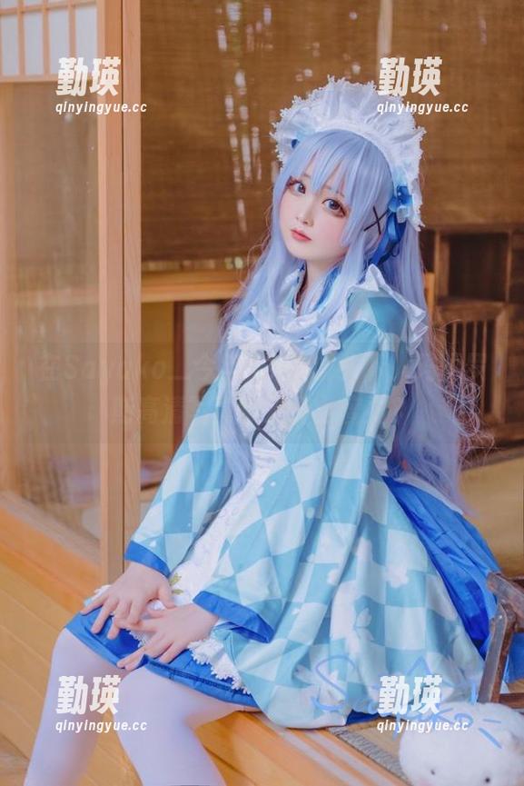 在Sayako＿今年4岁的镜头下，玛丽罗斯高清写真散发什么魔力？