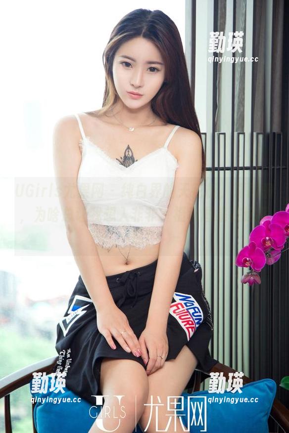 UGirls尤果网 - 纯白界的天花板，夏雨桐，为啥总让我想入非非？福利图集在这等你！