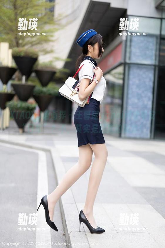 XIAOYU语画界 - 王馨瑶yanni网盘早安“日常”？不，其实是起床的随意！