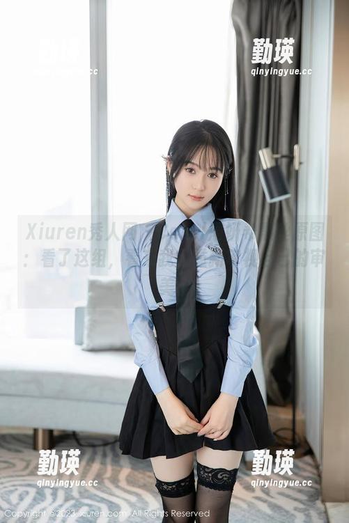 Xiuren秀人网 - Carol周妍希黑丝原图：看了这组，看来我得重新审视自己的审美了
