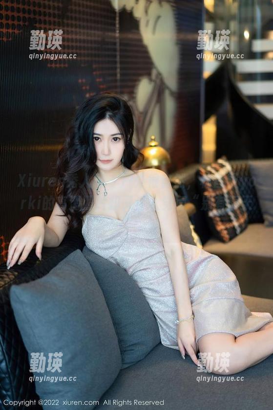 Xiuren秀人网 - 户外很自然，林昔予yorki的高清照片却又让人觉得“别有洞天”。