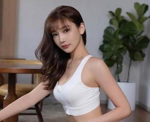 Xiuren秀人网 – 夏日的感觉不止于汗水，玥儿玥原图让你想起未见的海滩风景