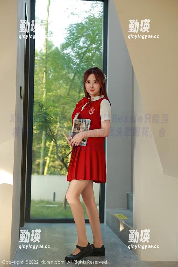 Xiuren秀人网 - 谁说白洁Bessie只能当模特？她的油亮风格搞得我头晕眼花，合集速来！