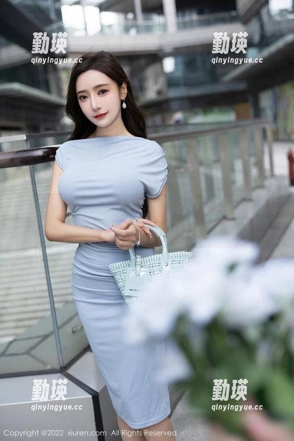 Xiuren秀人网 - 趁热拿铁latte的短裤尽显高清版的搭配尴尬