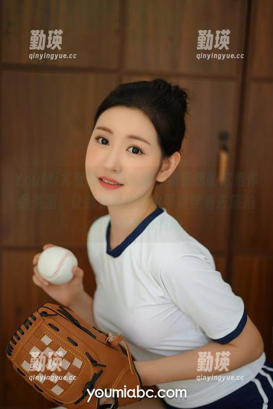 YouMi尤蜜荟 - 说实话，张恬恬的这组作品美图，让我觉得自己也可以学着去旅拍，只是没她好看啊。