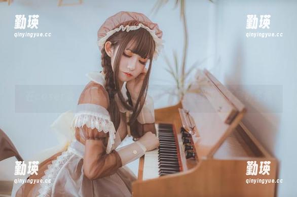 在coser衣衣的写真美图中找猫娘，让黄豆粉成了意外主角