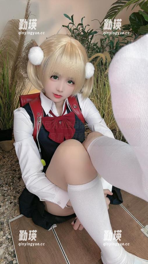 也许烦躁是因为这些吊带，miko酱ww的写真太好看了！
