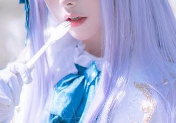白丝cos大赏，w百合欧皇子w说一张图片抵万言！