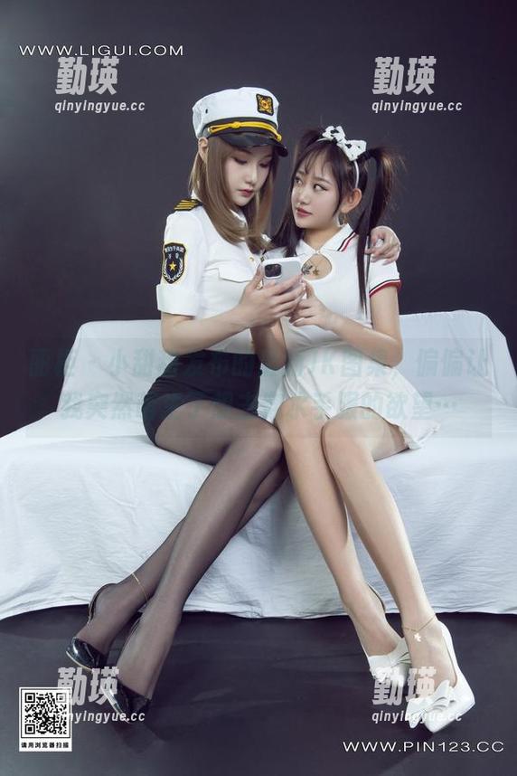 丽柜 - 小甜甜发布的最新JK图集，偏偏让我突然萌生了想去穿水手服的欲望…