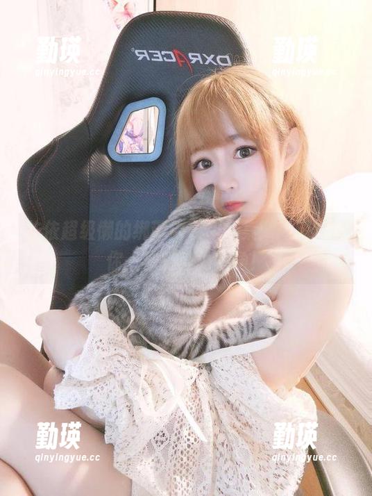 依依超级懒的绑带内衣作品集：高清，让你一秒转身为主角！