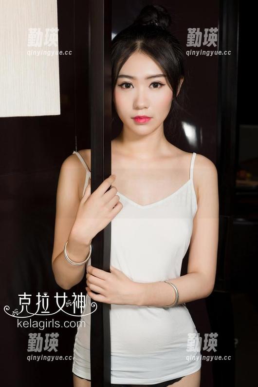 克拉女神 - 网盘里的芊芊合集：时尚又性感，我的目光都不知道该停在哪儿了！