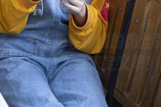 南国足艺 – 怎么形容柳柳的肉丝美脚？用这张图片下载来定义吧！