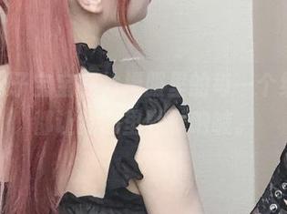 看！叉子宝宝在体操服里的每一个细节，都让我心里默默呐喊。