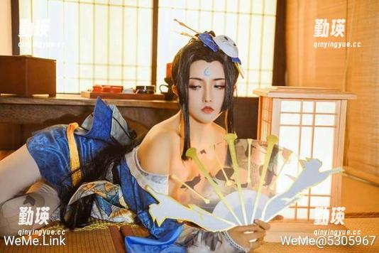 微密圈 - “大慈树王”写真，真的是一场古阿扎对于姿态的极致研究，图集让人想继续深挖下去。