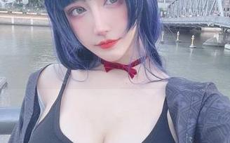 暗夜猫女cos可不是简单的角色，啾小妍Deer的更新还能多些什么呢？