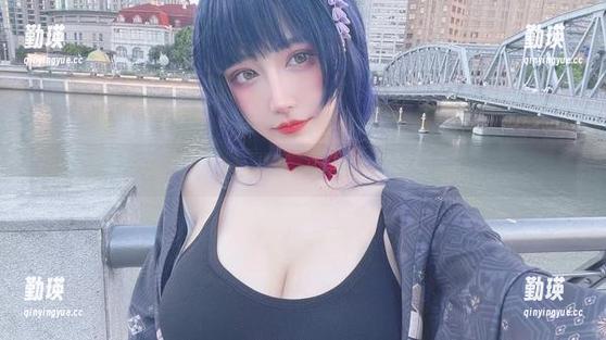 暗夜猫女cos可不是简单的角色，啾小妍Deer的更新还能多些什么呢？