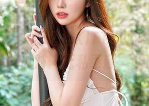 嗲囡囡 – 看！施忆佳KITTY的修女写真，免费挑战你对‘无私奉献’的理解！