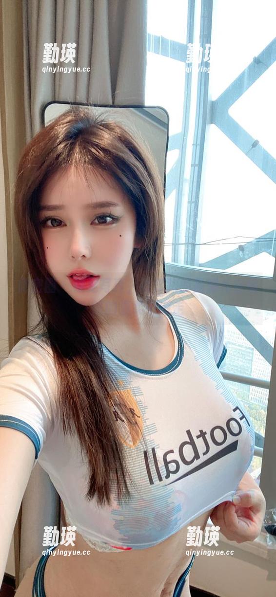 奔跑的晶骡儿 微密圈 - 裸足写真,看奔跑的晶骡儿在细腻的温柔中游走