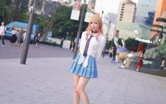 妍子坚不可摧的圣诞写真集，高清到你可能觉得她在你家客厅！