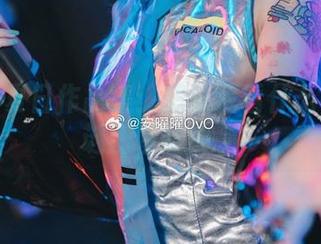 安曜曜夏日作品集：想让我看什么？太多谜团留给我了