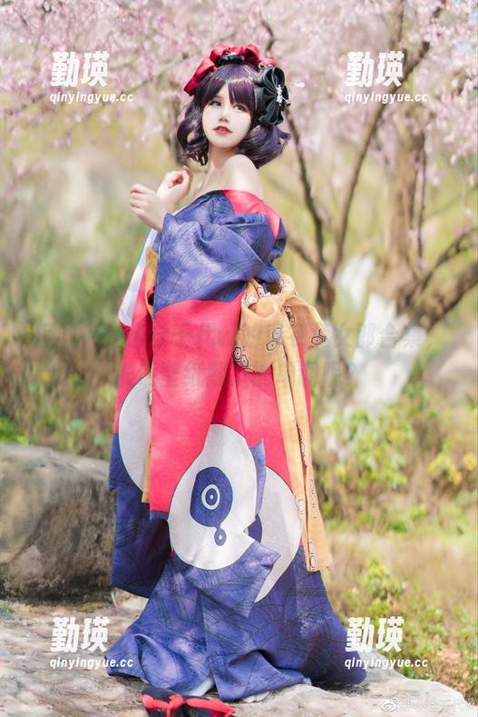 接下来是小仓千代w的麻衣兔女郎合集，谁说壁纸就只能单调呢？
