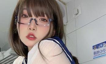 想看小泉学姐吖的皮衣写真吗？等等，这竟然是个免费福利！