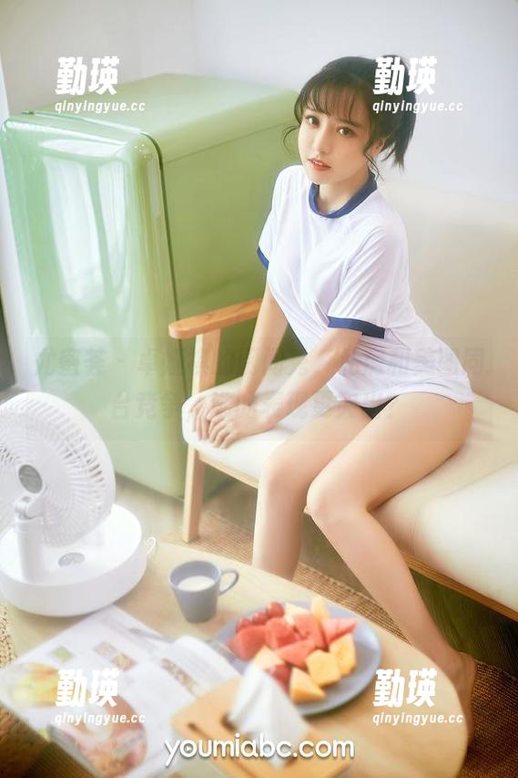 尤蜜荟 - 卓娅祺的厨间秀，私房和美图同台竞争，谁的表现更突出？