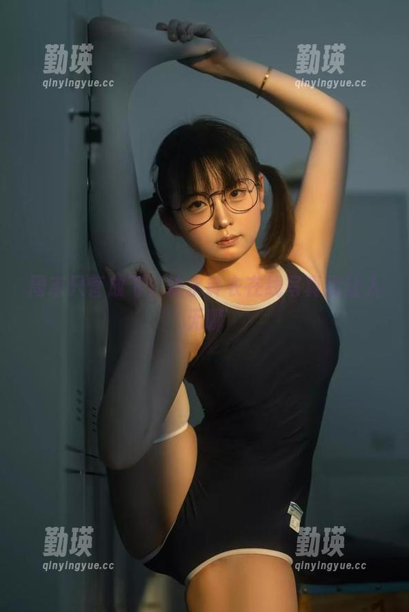 周末只管放飞，幼水铃衣在线写真别让人无聊