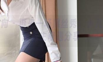 异思趣向 – 再来一场黑丝秀：小九的高清服务生奇遇分享
