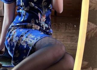 微密圈 – 张思允nice@海边：私拍套图，漫游于清风与咸味之间