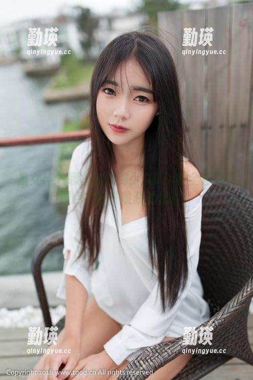 推女神 - 哪里能找到小九Vin的全套美足图包？意外收获的惊喜！