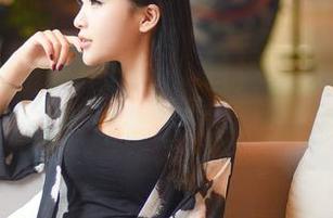 推女神 – 萌琪琪Lrene与海边的最新图集，这对组合让你忍不住想要打卡。