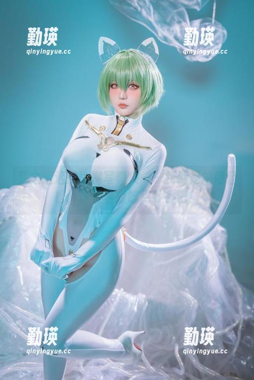 星之迟迟的瑜伽写真集——我倒是拍得轻松，你看着少吃点零食吧！