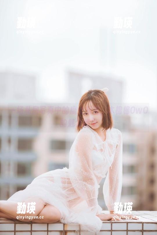 一场私房写真中的魔女旗袍，木棉棉OwO的魅力翻倍