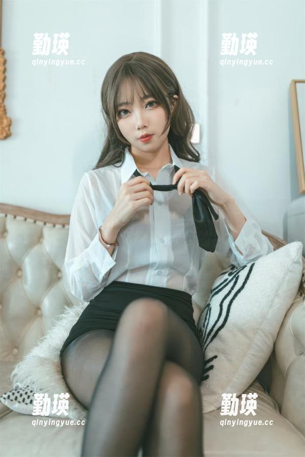就是这样简单，杏仁曲奇穿上睡衣，无圣光和你拯救这不堪入目的日常。