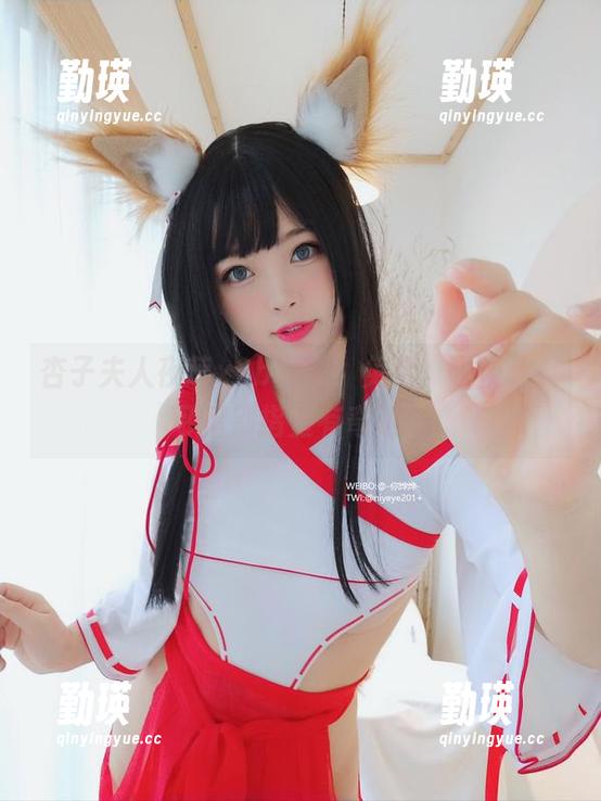 杏子夫人夜莺x2b图集：免费，随便看，可惜别指望有奇迹。