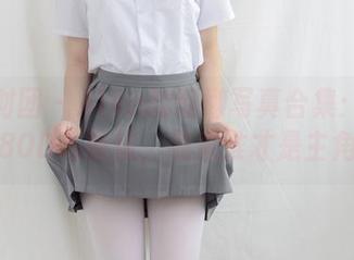 森萝财团 – Aika的慵懒写真合集：旗袍、80D高筒袜，究竟谁才是主角？