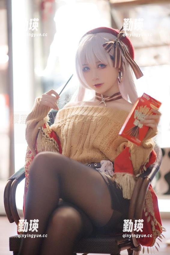 樱落酱w护士最新美图更新，看得我喉咙一紧…咋觉得这么上头？