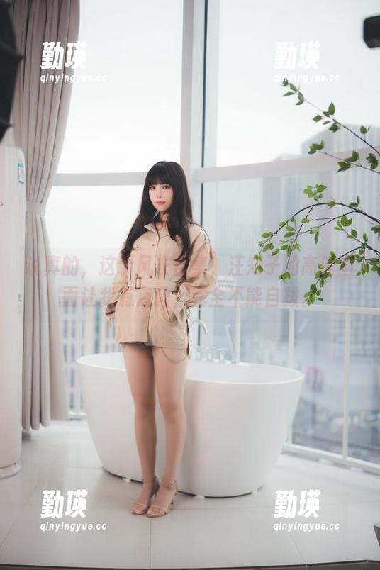 说真的，这个风衣合集，汪知子的高清画面让我有点醉，完全不能自拔。