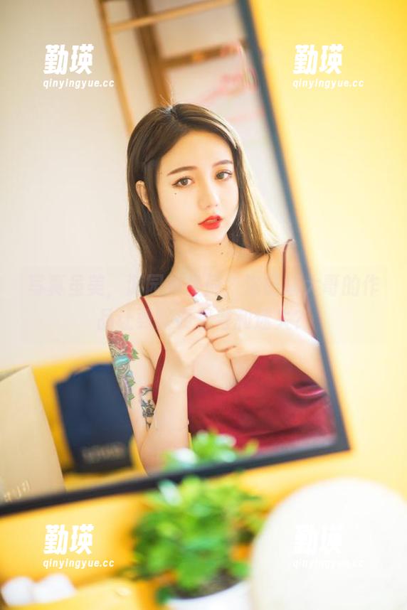 写真虽美，游园却热闹，洛丽塔大哥的作品让甄姬要思考和迷失？