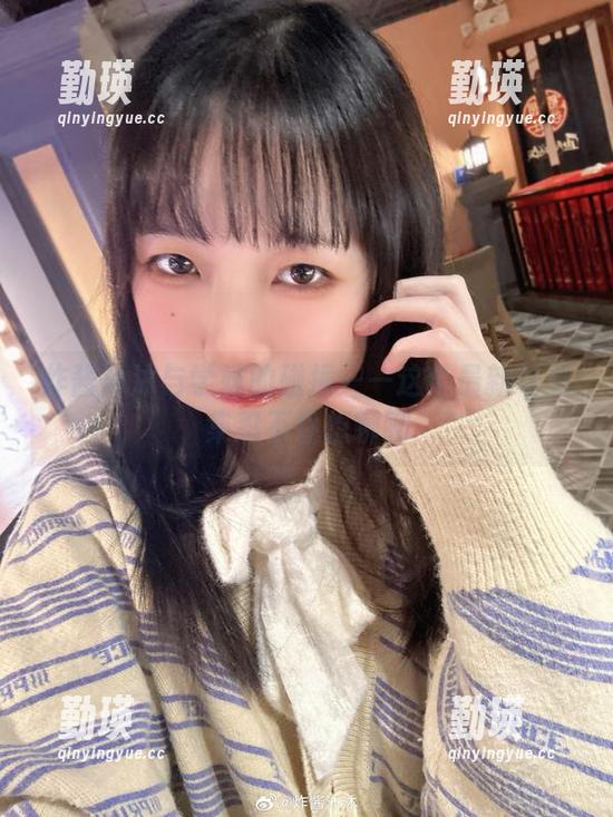 炸酱沐沐与学妹的碰撞——这个最新写真集忍不住想聊聊